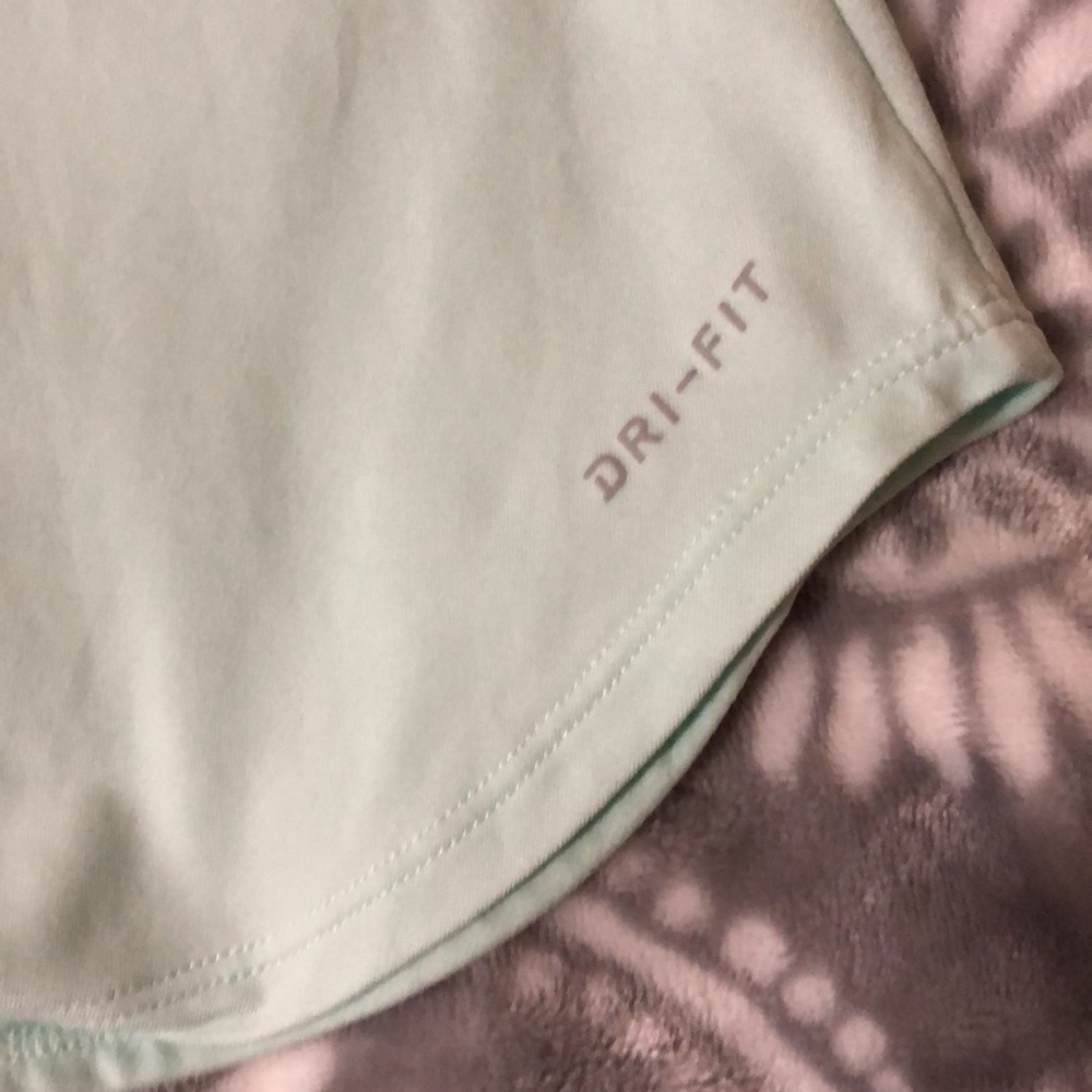 Nike Racerback Tank - Picture 6 of 7